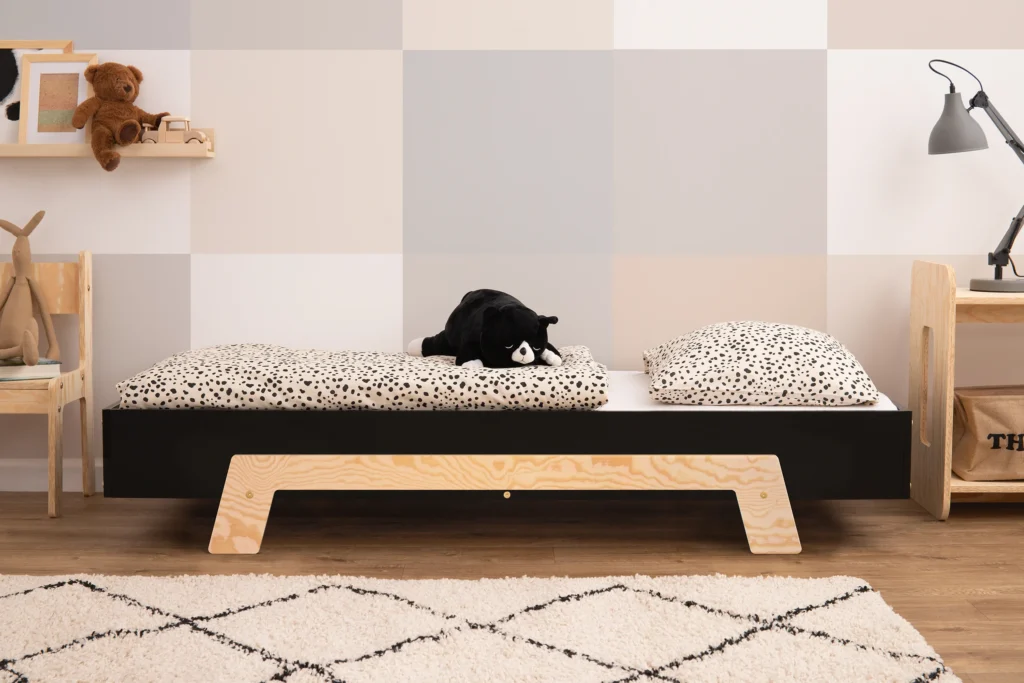 Lit pour enfant en bois fabriqué en contreplaqué de pin sans barrières couleur noir